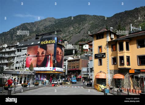is la a capital city|Andorra la Vella .